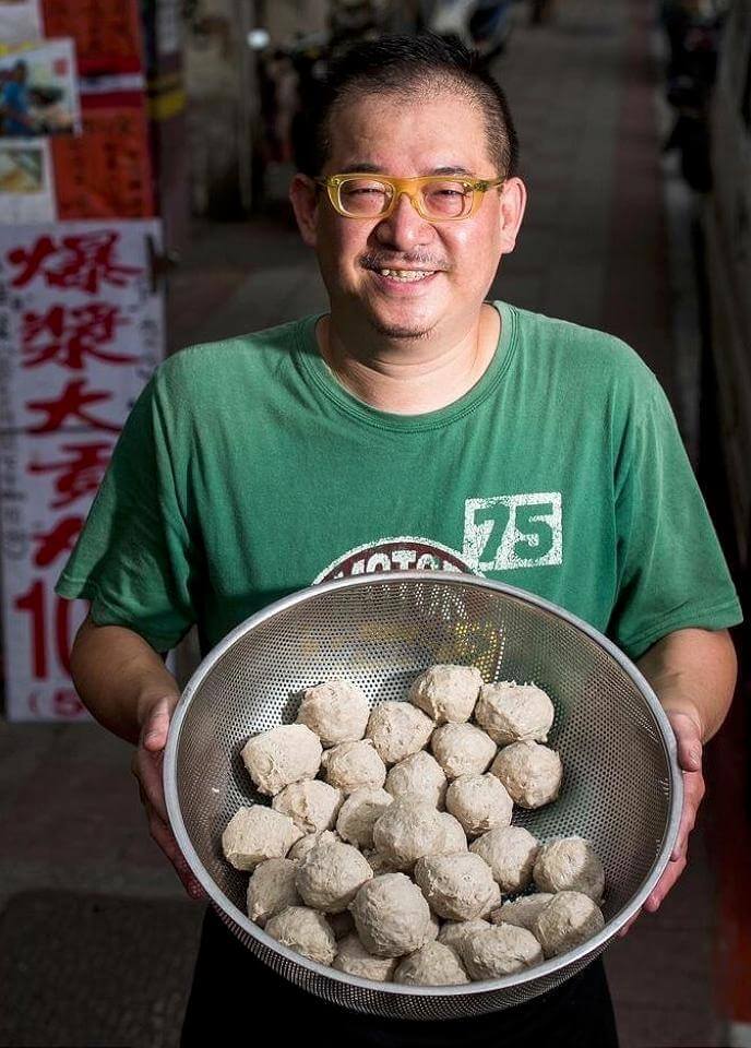 為延續阿爸的願望 前主播楊中化賣貢丸捐棺
