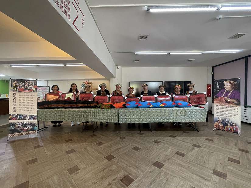 南島原味 「達魯瑪克傳統刺繡」藝術與傳統工藝臺東成果展