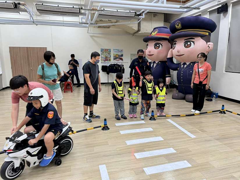 萌娃小小警察營體驗 化身名偵探柯南