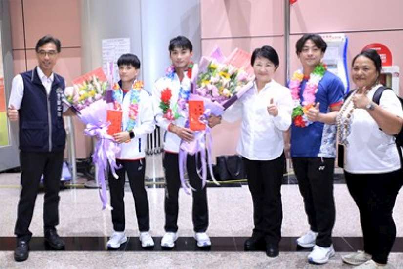 台中奧運戰士歸來!楊勇緯、林真豪返抵國門 盧市長親自接機:感謝為國奮戰
