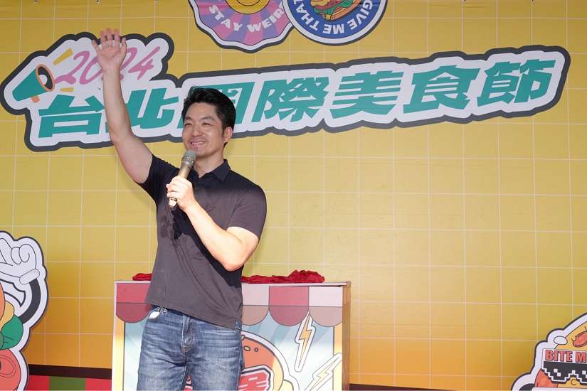 臺北國際美食節正式開幕 蔣萬安逛漢堡嘉年華 讚臺北美食多元魅力