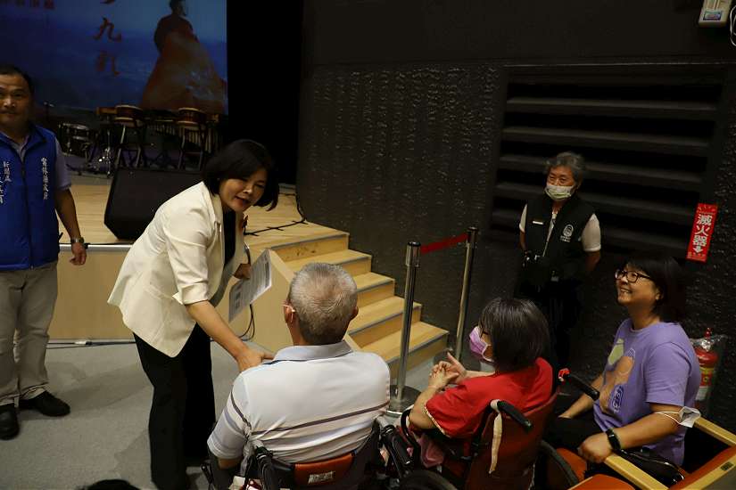 太日樂集年度創作《夢·九歌》磅礡登場 張麗善縣長到場觀賞表達支持